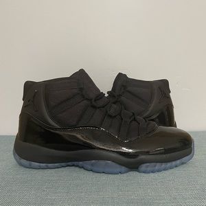 Jordan 11 Cap and Gown size 12 NA